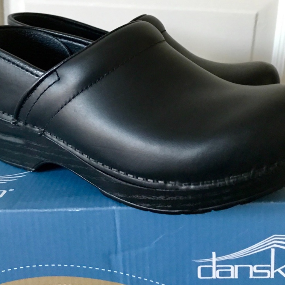 DANSKO Black Box Leather Professional Clogs Sz.38